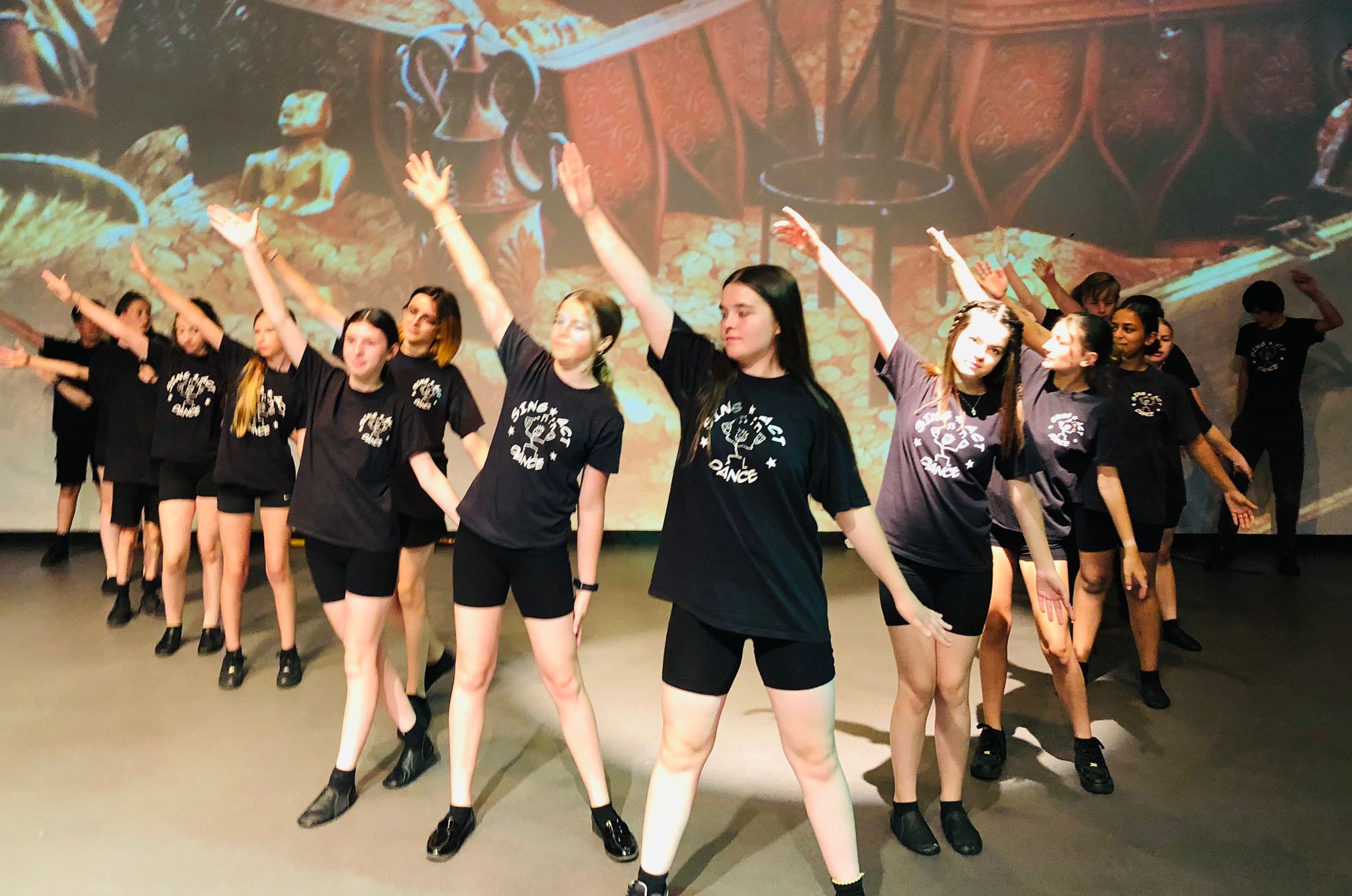 telford-stage-school.jpg" alt="Saturday afternoon performing arts"